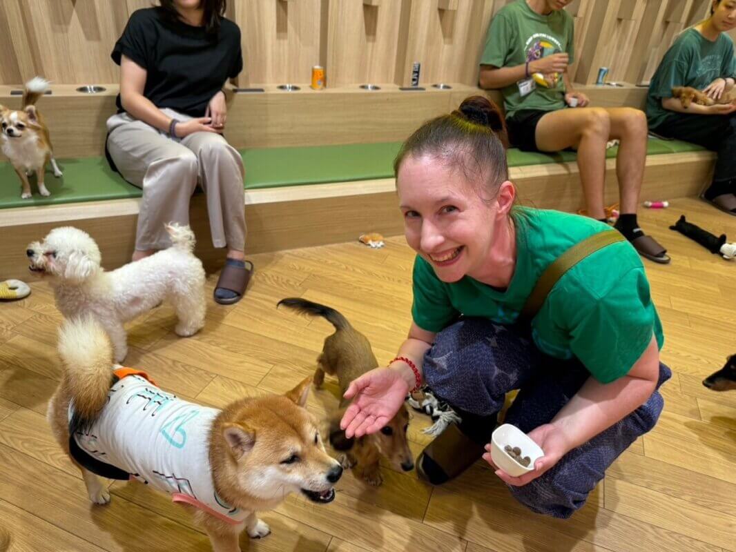 Summer Camp in Tokyo || Dog Cafe