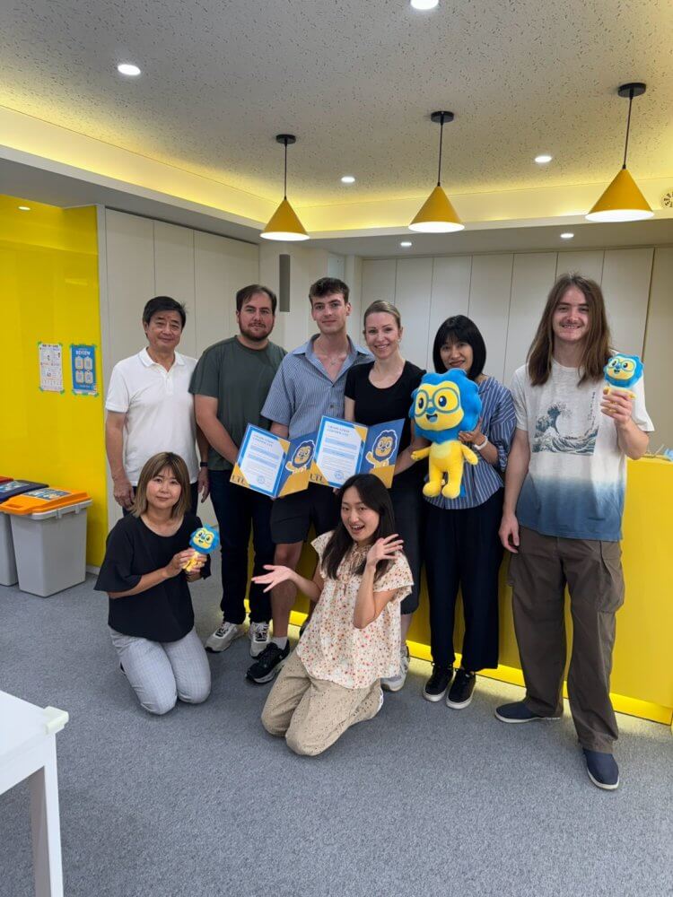 LTL Osaka || Group Class Students learning Japanese